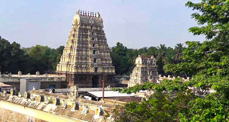 Jalakandeswarar Temple in Vellore, showcasing exquisite Dravidian architecture and rich heritage.