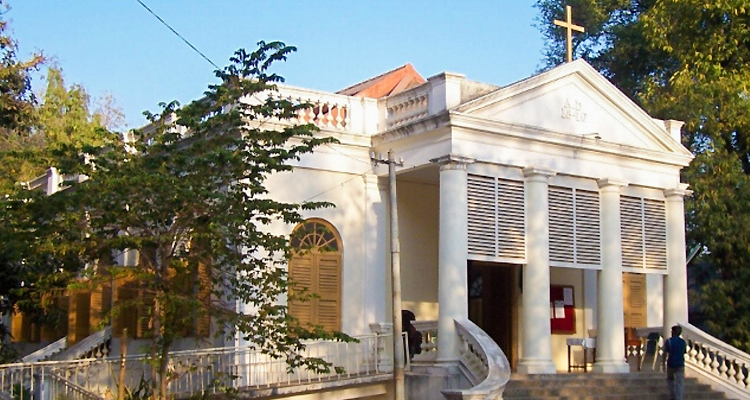 Explore St. John's Church in Vellore, a colonial-era landmark known for its elegant architecture.