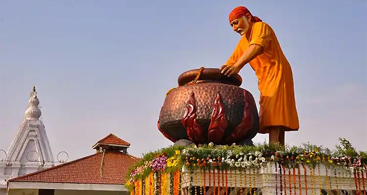 Explore the peaceful beauty of Lendi Baug, a serene garden in Shirdi for spiritual rejuvenation.