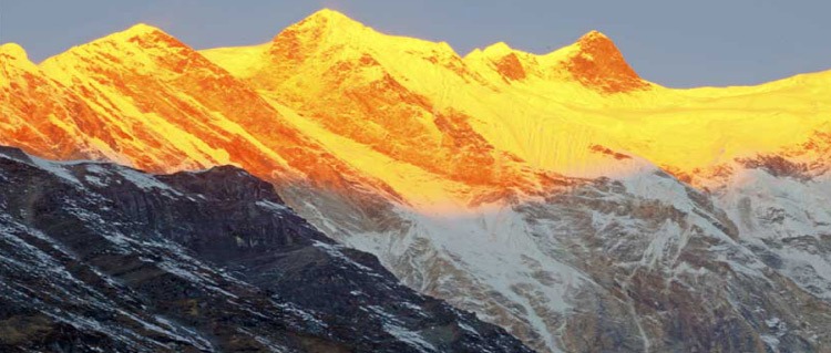 Gangtok-Sunset-Mountain